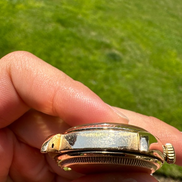 Gold Rolex Datejust - Picture 9 of 9